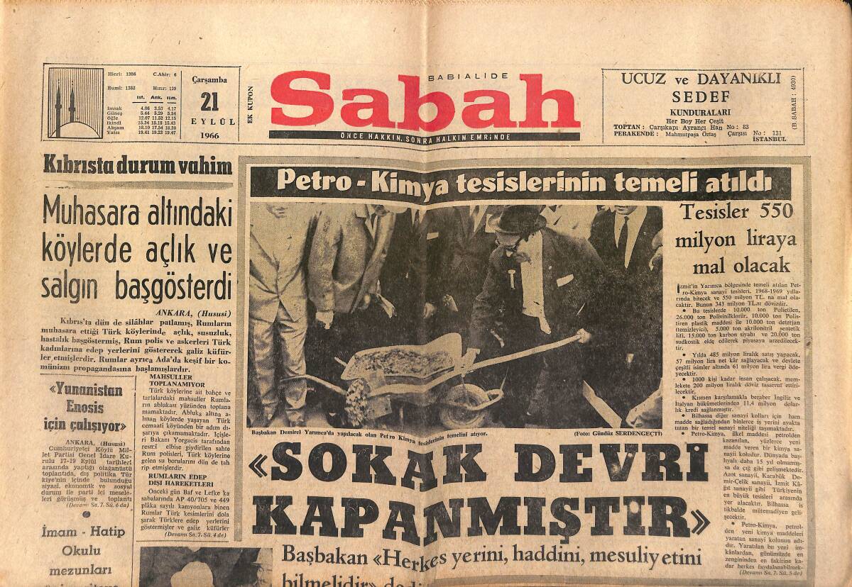 Sabah Gazetesi 21 Eylül 1966 - Petro-Kimya Tesislerinin Temeli Atıldı - Mithatpaşa Stadı 70 Bin Kişilik Oluyor GZ149790 - 1
