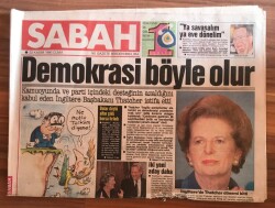 Sabah Gazetesi 23 Kasım 1990 - Demokrasi Böyle Olur GZ1817 - 2