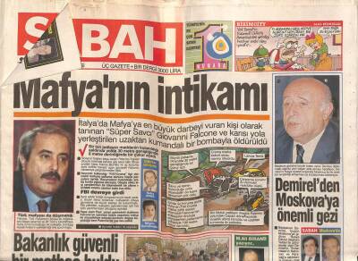Sabah Gazetesi 25 Mayıs 1992 - Eczacıbaşının Gizli Aşkı GZ83454 - 1