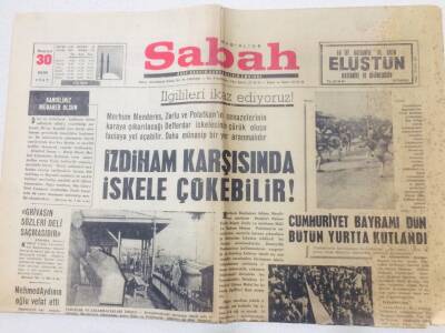Sabah Gazetesi 30 Ekim 1967 - Merhum Menderes, Polatkan Ve Zorlunun Cenazelerinde İzdiham GZ53306 - 1