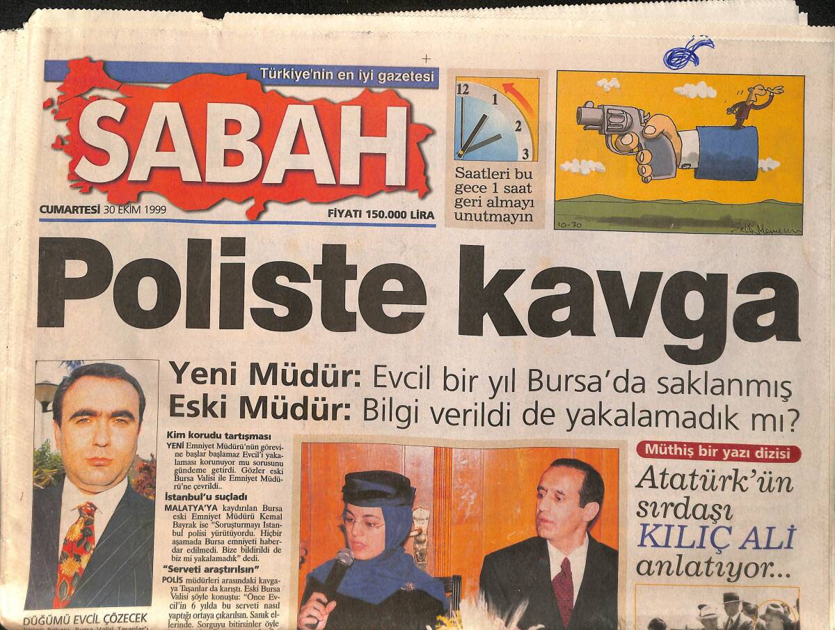 Sabah Gazetesi 30 Ekim 1999 - Anıtkabir'i Bir Gün 700 Bin Kişi Ziyaret Etti - Devlet Kesesinden Milletvekillerine 29 Milyarlık Hediye GZ158101 - 1
