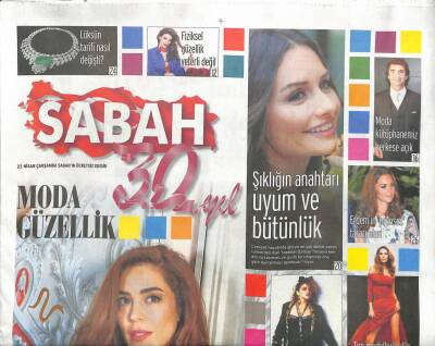 Sabah Gazetesi 30. Yıl Eki 22 Nisan 2015 - Yasemin Özilhan Şıklığın Anahtarı Uyum Ve Bütünlük GZ104686 - 1