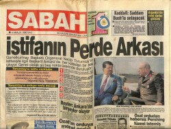 Sabah Gazetesi 4 Aralık 1990 - Kaddafi Saddam Bushla Anlaşacak GZ62081 - 1