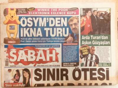 Sabah Gazetesi 4 Nisan 2011 - Sınır Ötesi Taş Davası, Kaddafinin Morali Sıfır GZ40227 - 1