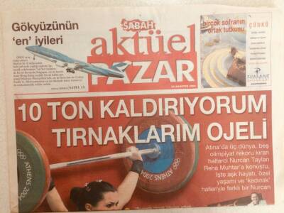 Sabah Gazetesi Aktüel Eki 22 Ağustos 2004 - Nurcan Taylan Reha Muhtara Konuştu GZ38892 - 1
