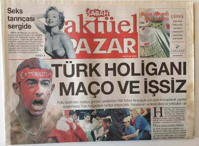 Sabah Gazetesi Aktüel Pazar Eki 26 Eylül 2004 - Türk Holiganı Maço Ve İşsiz , Minderin İki Efsena Şampiyonu Mustafa Dağıstanlı Ve Mithat Bayrak GZ20752 - 1