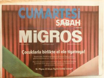 Sabah Gazetesi Cumartesi Eki 17 Nisan 2010 - Olayların Kadını Sahnede GZ40266 - 1
