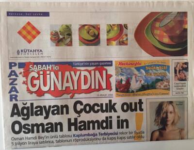 Sabah Gazetesi Günaydın Eki 19 Aralık 2004 - Ağlayan Çocuk Out Osman Hamdi İn Kablumbağa Terbiyecisi Rekor Bir Fiyatla 5 Trilyona Satıldı GZ20986 - 1