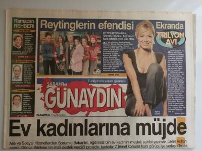 Sabah Gazetesi Günaydın Eki 3 Kasım 2003 Seymen Ağa Karakteri Özcan Denize Çok Uğurlu Geldi -GZ14563 - 1