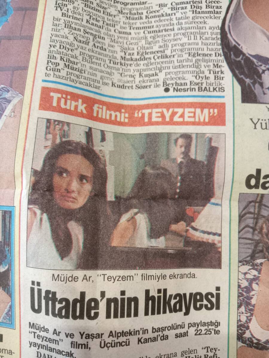 Sabah Gazetesi Melodi Eki 15 Haziran 1990 - Ajda Pekkan Sahnelerin Eski Düzeni Gelsin - Müjde Ar 'Teyzem' Filmiyle Ekranlarda GZ146489 - 2