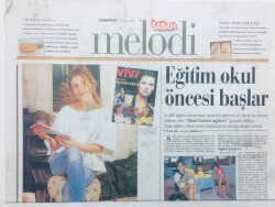 Sabah Gazetesi Melodi Eki - 6 Eylül 1997 - Kendini Maskelerin Ardına Gizliyor GZ46067 - 2