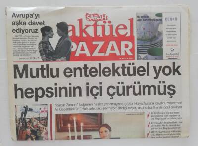 Sabah Gazetesi Pazar Eki 26 Aralık 2004 - Hülya Avşar Bütün Entelektüelllerin İçi Çürümüş. - GZ45859 - 1