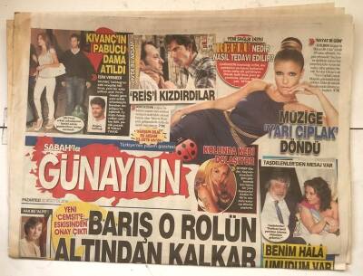 Sabah Günaydın Gazetesi 22 Ağustos 2011 - Heykelini Bir Türlü Yapamıyorlar GZ7207 - 1