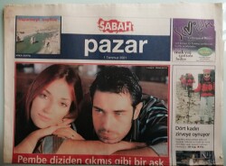 Sabah Pazar Gazetesi 1 Temmuz 2001 Pembe Diziden Çıkmış Gibi Bir Aşk - GZ44207 - 2