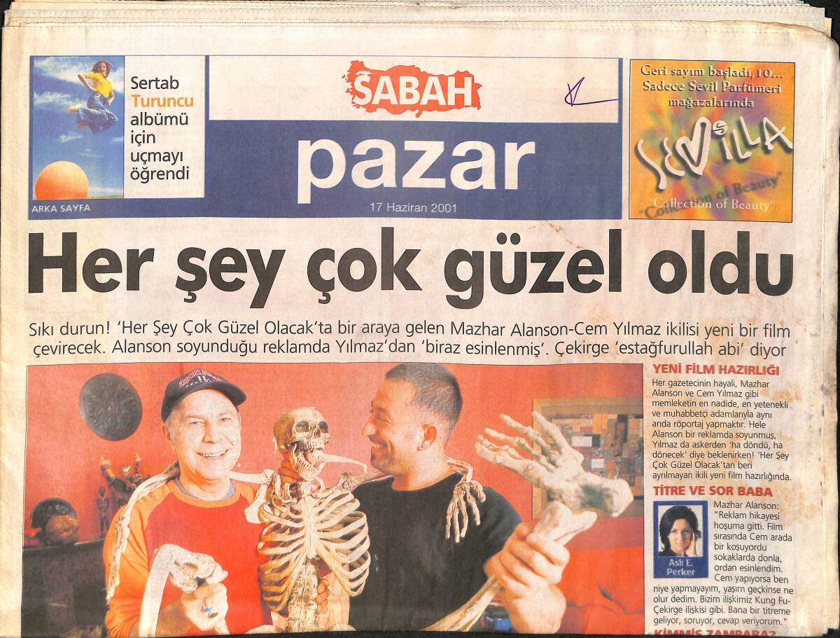 Sabah Pazar Gazetesi 17 Haziran 2001 - Mazhar Alanson Cem Yılmaz İkilisi Yeni Bir Film Çevirecek - Sertab Erener: Tanrı Bana Kıyak Çekti GZ2885 - 1