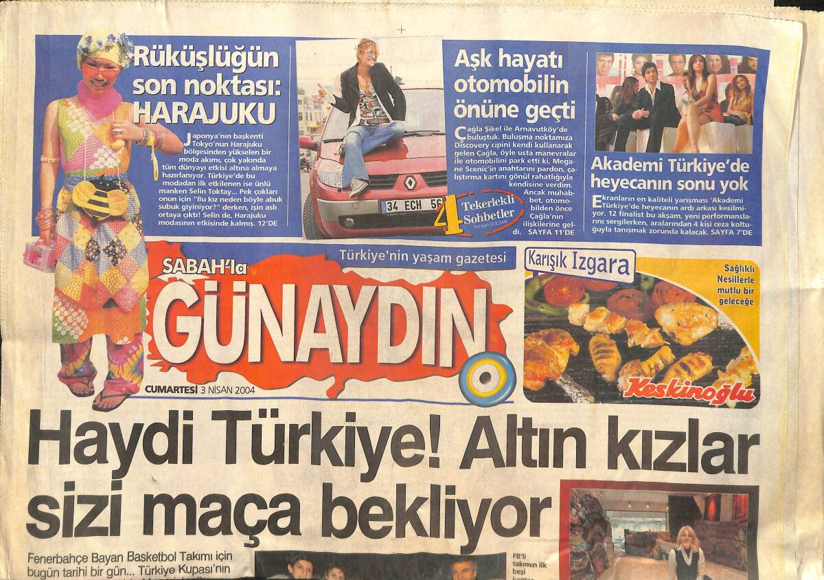 Sabah'la Günaydın Gazetesi 3 Nisan 2004 - Akademi Türkiye'de Heyecanın Sonu Yok - Tuğçe Kazaz'dan Kenan Doğulu'ya Son Muziplik GZ137705 - 1