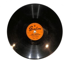 Zeki Müren - Lingo / Ben Ağlarken O Ellerle Gülüyordu TAŞ PLAK (10/8) PLK24228 - Gökçekoleksiyon