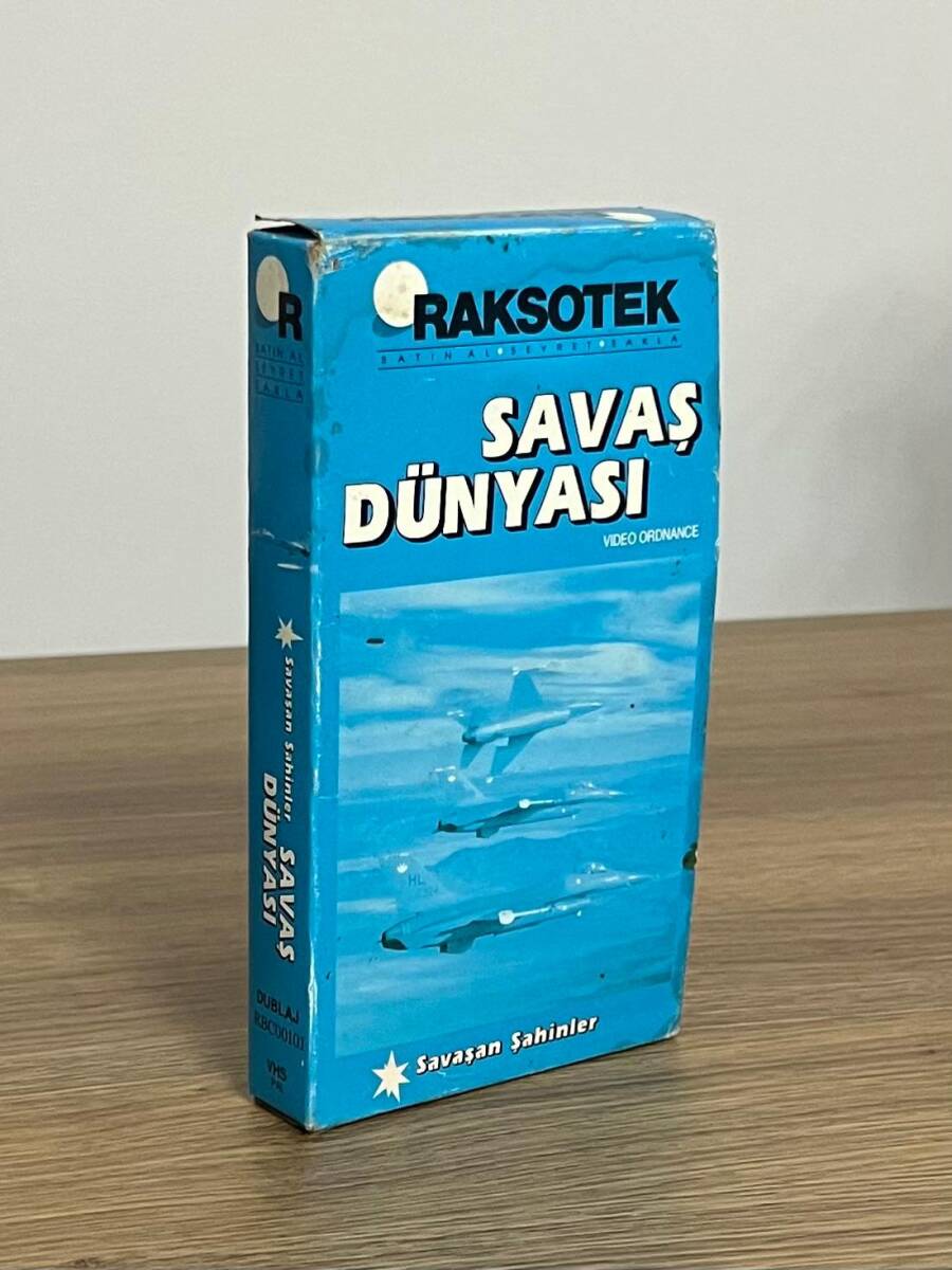 SAVAŞ DÜNYASI - VHS - Savaşan Şahinler Video Kaset DVD2872 - 2