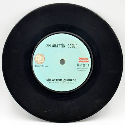 Selahattin Cesur - Bir Ayağım Çukurda (Y)PLK2053 - 1