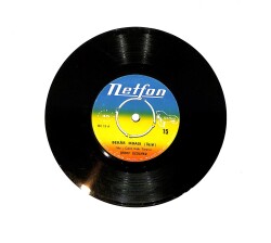 Şeref Üzülmez - Kara Gözlerinde Sevda Uyandı / Bekar Odası PLAK (10/7) PLK25606 - Gökçekoleksiyon