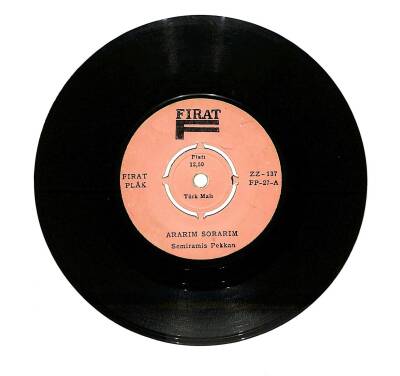 Semiramis Pekkan - Ararım Sorarım / Bir Gün Elime Düşersin PLAK (10/7) PLK22416 - 1