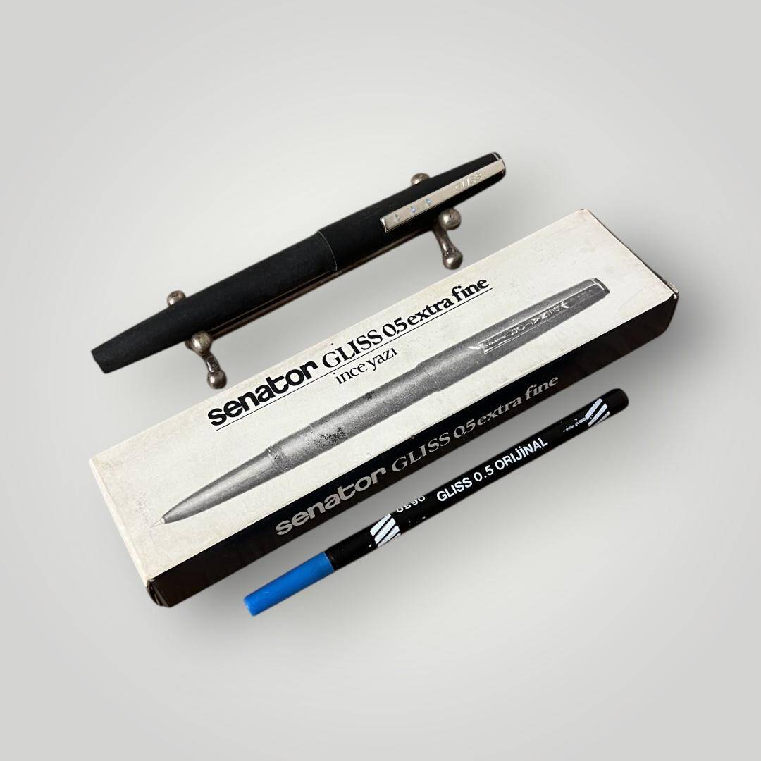 Senator 05 Kalem Kutusunda AOB4981 - 1