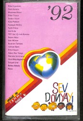Sev Dünyayı '92 – Cem Karaca, İbrahim Tatlıses, Ajda Pekkan, Sezen Aksu, Emel Sayın, Zeki Müren Kaset (İkinci El) *RAKS Müzik - Mavi Bandrol - 1992* KST29897 - Gökçekoleksiyon