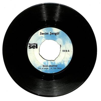 Sevim Şengül - Seven Unutmaz Gel Bu Aşkın Şerefine İçelim Plak (107.5) PLK19677 - 1