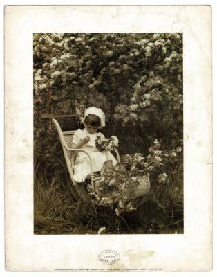 Sevimli Çocuk Büyük Boy Kartpostal KRT9077 - 1