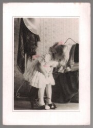 Sevimli Küçük Kız Orta Boy Kartpostal KRT5144 - Gökçekoleksiyon