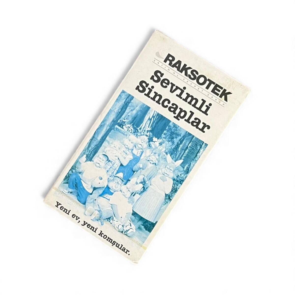 SEVİMLİ SİNCAPLAR - VHS - Yeni Ev Yeni Komşular.Jelatininde Video Kaset DVD2873 - 1