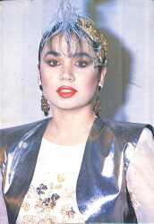 Sezen Aksu Kartpostal (Küçük Boy) KRT21911 - Gökçekoleksiyon