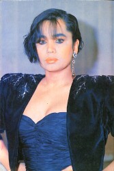 Sezen Aksu Kartpostal (Küçük Boy) KRT23017 - Gökçekoleksiyon