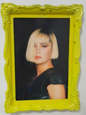 Sezen Aksu Resim Çerçevesi KRT5823 - 2