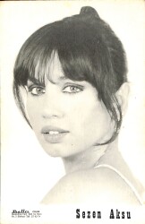 Sezen Aksu Siyah Beyaz Kartpostal (Küçük Boy) KRT23352 - Gökçekoleksiyon