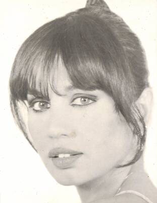 Sezen Aksu Siyah Beyaz Kartpostal Orta Boy KRT18476 - 1