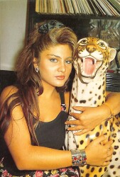 Sibel Can Kartpostal (Küçük Boy) KRT20026 - Gökçekoleksiyon