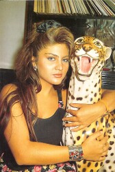 Sibel Can Kartpostal (Küçük Boy) KRT21463 - Gökçekoleksiyon