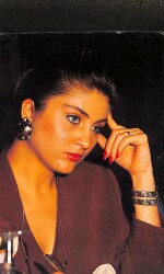 Sibel Can Kartpostal (Küçük Boy) KRT21485 - Gökçekoleksiyon