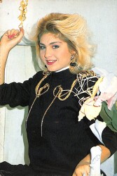 Sibel Can Kartpostal (Küçük Boy) KRT21519 - Gökçekoleksiyon