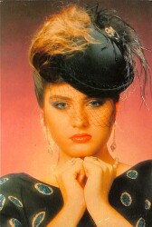 Sibel Can Kartpostal (Küçük Boy) KRT21721 - Gökçekoleksiyon