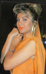 Sibel Can Kartpostal (Küçük Boy) KRT21757 - Gökçekoleksiyon