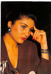 Sibel Can Kartpostal (Küçük Boy) KRT21773 - Gökçekoleksiyon