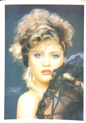 Sibel Can Kartpostal (Küçük Boy) KRT22133 - Gökçekoleksiyon