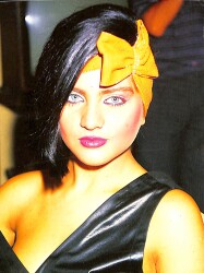 Sibel Can Kartpostal (Küçük Boy) KRT22135 - Gökçekoleksiyon