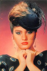 Sibel Can Kartpostal (Küçük Boy) KRT22501 - Gökçekoleksiyon