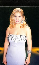 Sibel Can Kartpostal (Küçük Boy) KRT22646 - Gökçekoleksiyon