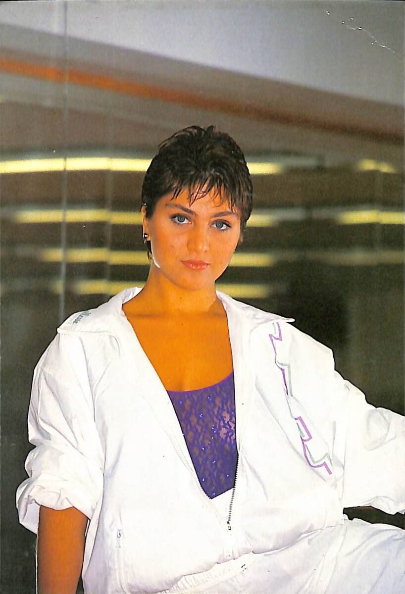 Sibel Can Kartpostal (Küçük Boy) KRT23212 - 1
