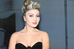 Sibel Can Kartpostal (Küçük Boy) KRT23223 - Gökçekoleksiyon