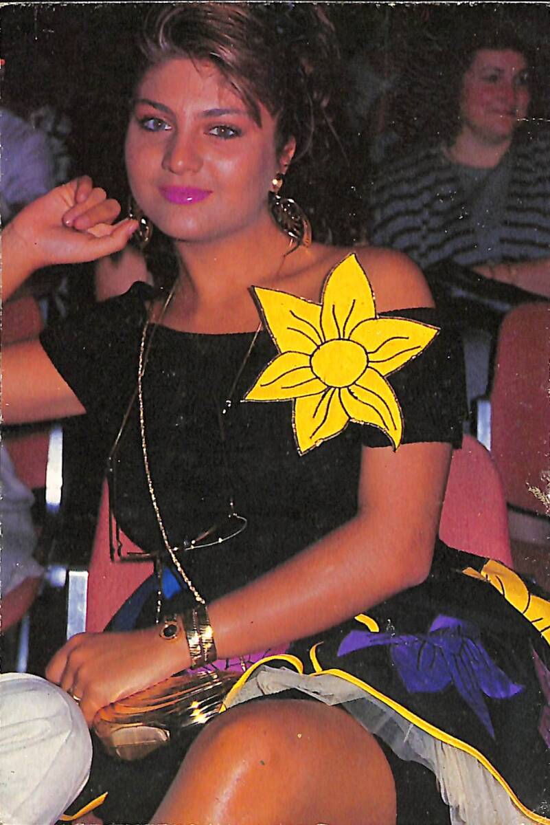 Sibel Can Kartpostal (Küçük Boy) KRT23234 - 1